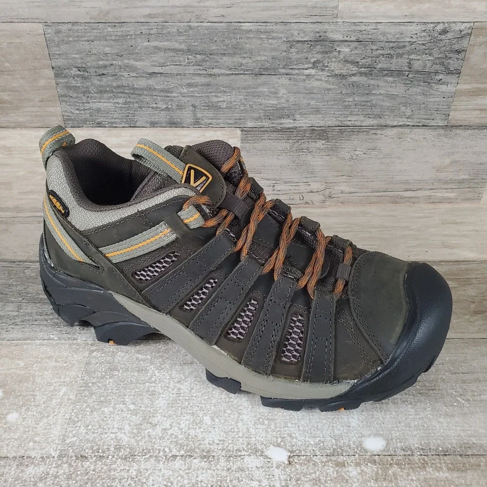 Keen Voyageur Mens Hiking Shoes Sz 8 Lace Up Low Top Round Toe Work Hiking
